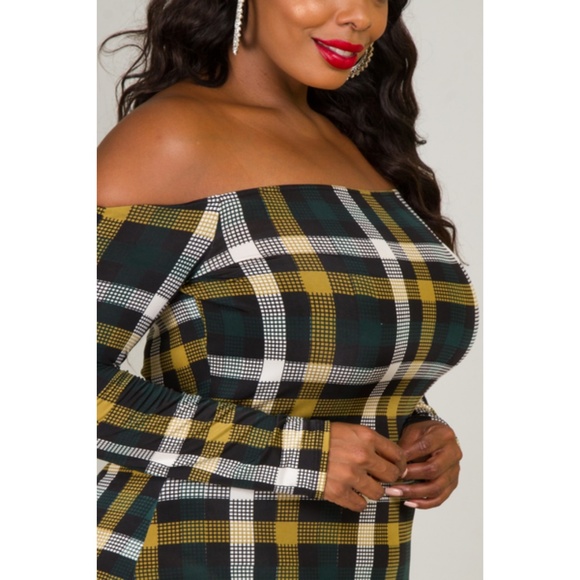 OFF SHOULDERS LONG SLEEVE MAXI DRESS - Picture 4 of 6